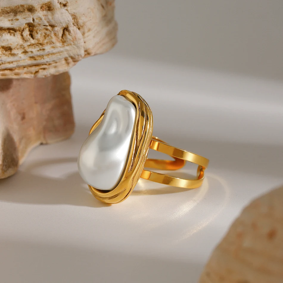 Pierścionek Charis Gold Pearl Ponadczasowa Elegancja Autentyczna Perła Wyrafinowany Design Luksusowa Biżuteria Idealny Prezent dla Niej Trwały Blask