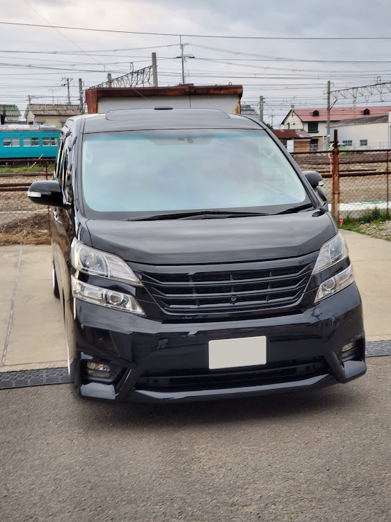ヴェルファイアのV6・スパシャンクラシックワックス・スパシャンエンジェルワックス・ウルトラビジョン カメレオンライトBLに関するカスタム事例の投稿画像1枚目
