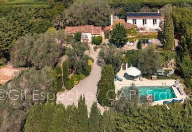 Villa avec piscine et terrasse 16