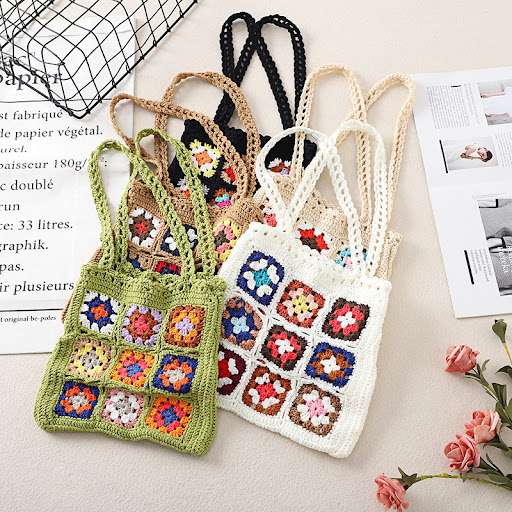 Title 9, Hand-woven Bag Grandmothers Pocket Wool. Carry...
