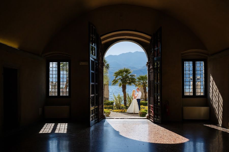 Fotografo di matrimoni Michał Wiśniewski (michalwisniewski). Foto del 19 aprile 2018