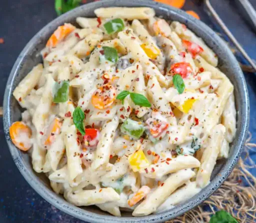 Veg White Sauce Pasta