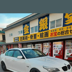 5シリーズ セダン 530i