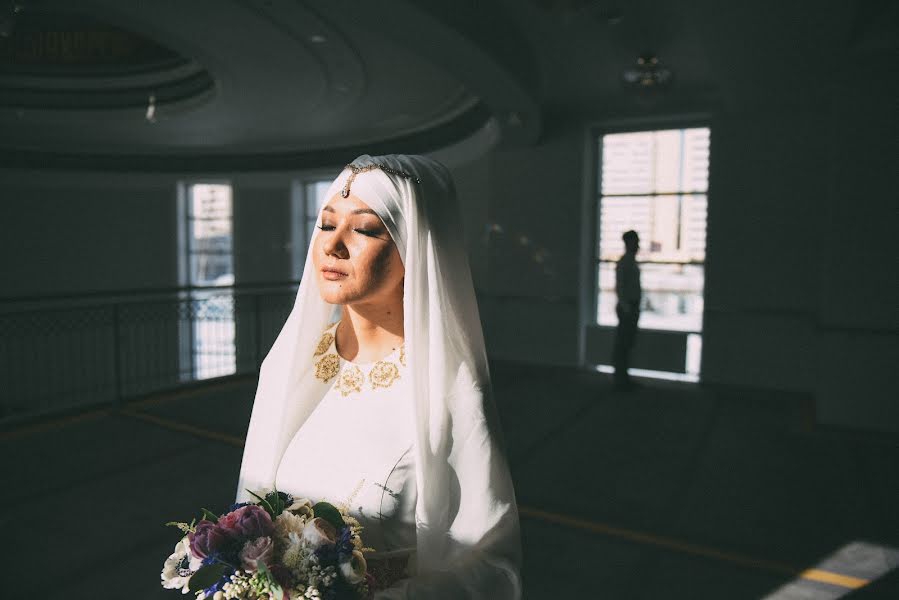 Bryllupsfotograf Denis Khuseyn (legvinl). Bilde av 27 april 2018