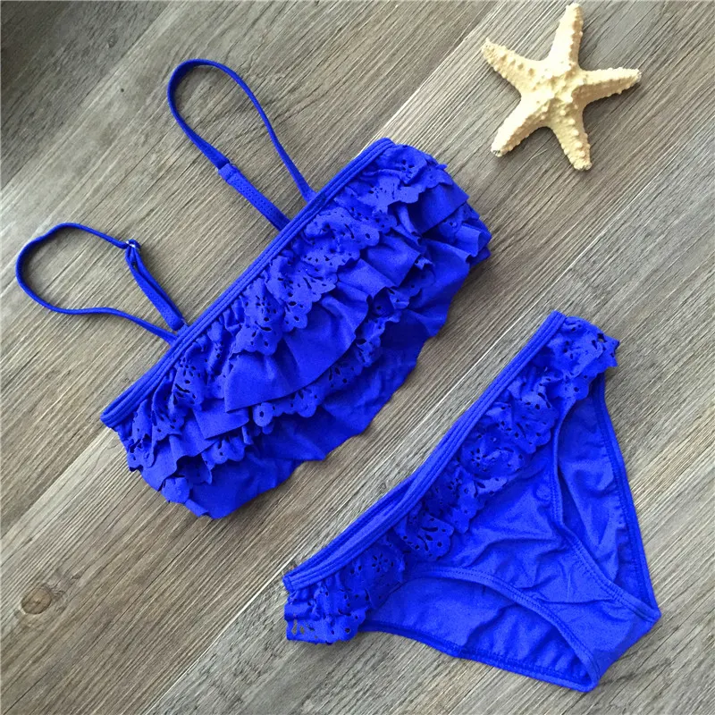 Bikini fille à volants multicouches, idéal pour la plage et la piscine. Confortable, élégant et parfait pour les petites filles.