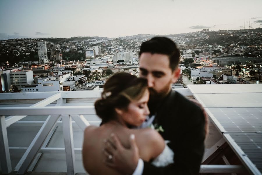 Fotografo di matrimoni Milton Rios (miltonrios). Foto del 30 aprile 2018