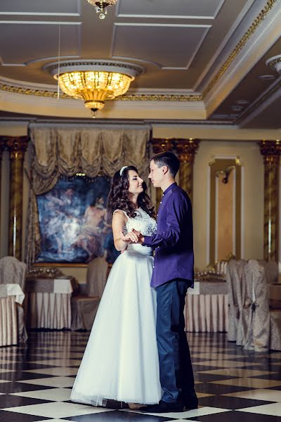 Wedding photographer Alena Dmitrienko (alexi9). Photo of 29 July 2015