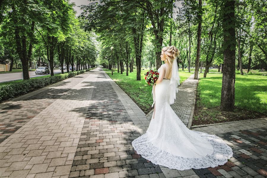 Wedding photographer Nadezhda Laguta (laguta). Photo of 20 June 2017