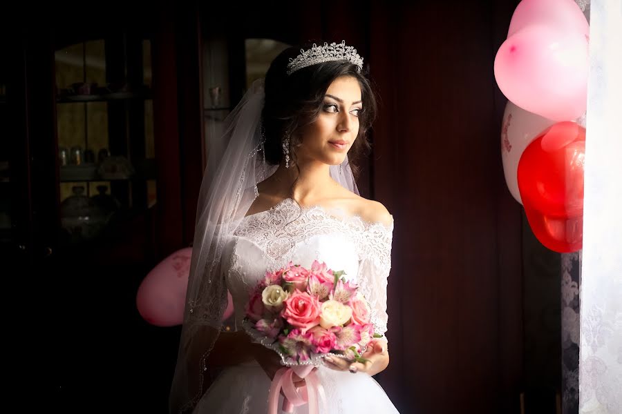 Fotografo di matrimoni Anna Zhukova (annazhukova). Foto del 10 settembre 2015