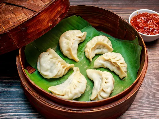 Chicken Steamed Momos [6 Pieces]