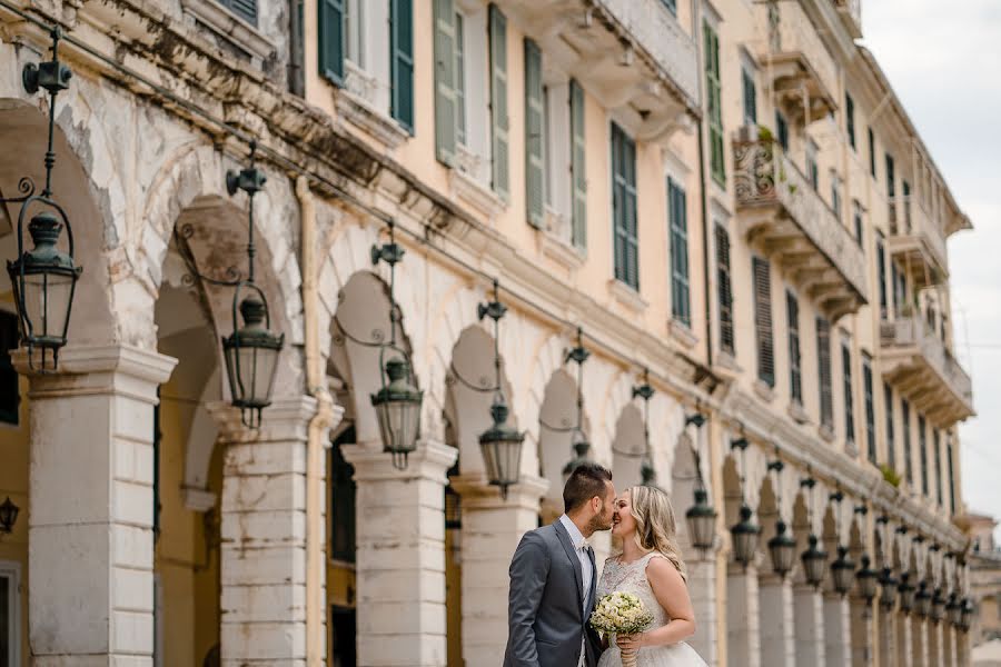 Fotografo di matrimoni Golfinos Kostas (golfinoskostas). Foto del 12 maggio 2021