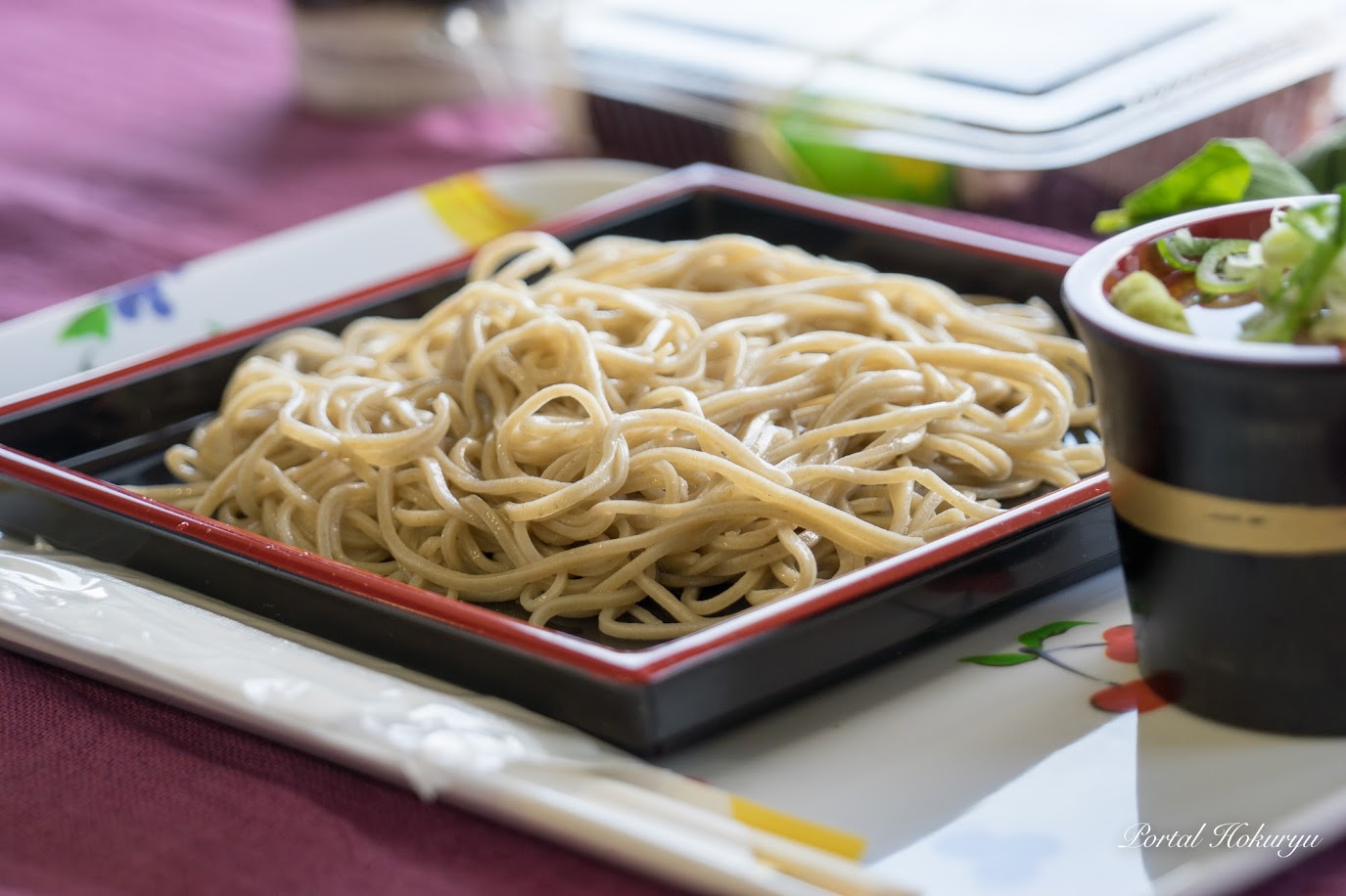 コシのある北竜町産そば粉の手打ちそば