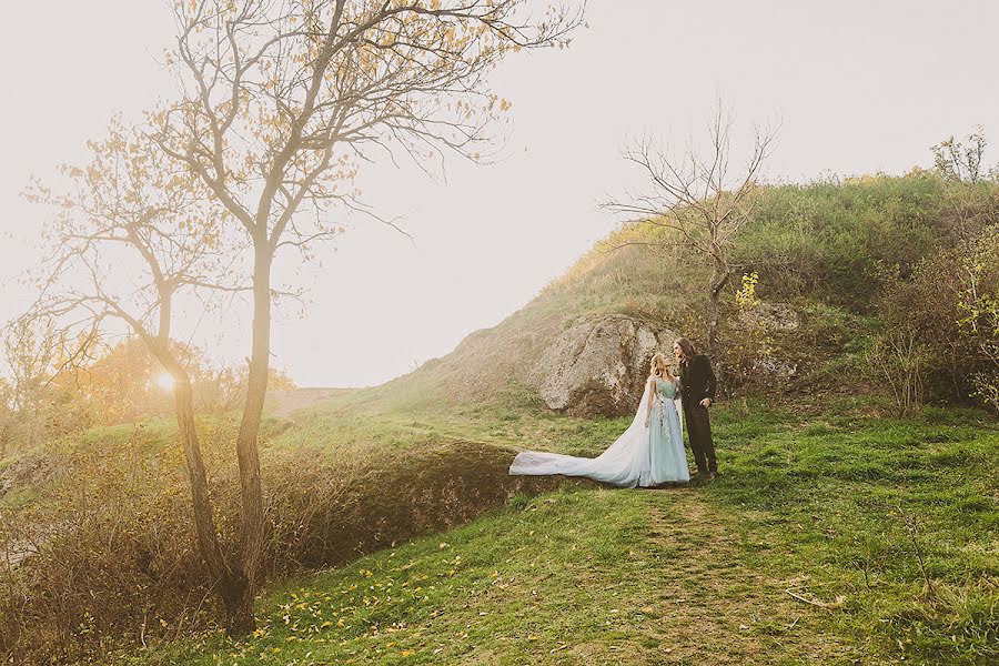 Fotógrafo de casamento Oksana Tysovska (oksanatysovska). Foto de 24 de janeiro 2019