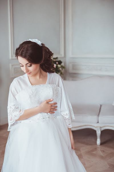 婚礼摄影师Valentina Brilliantova（vale4kabrilliant）。2015 4月23日的照片
