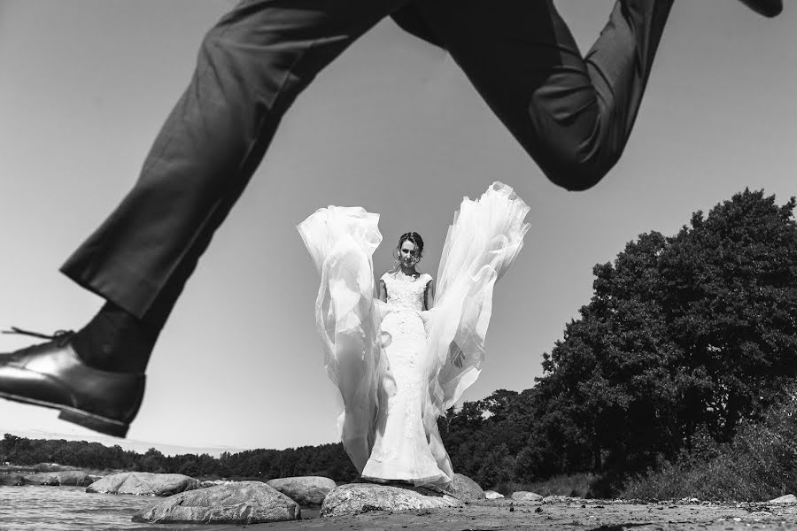 Fotógrafo de casamento Vitaliy Fedosov (vitalyf). Foto de 17 de agosto 2020