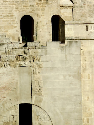 lo stupore di un edificio imperfetto di mariellaturlon