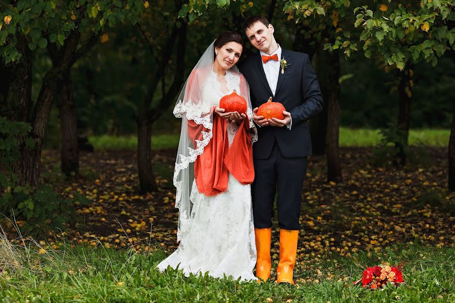 Wedding photographer Svetlana Obolonkova (lady-okami). Photo of 24 September 2013