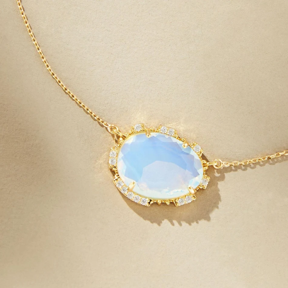 18K vergulde ketting met kleurvaste geboortesteen hanger, een prachtig sieraad dat de kleur lang behoudt