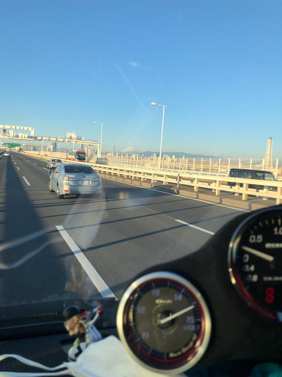 NV350キャラバンのNV350・オフ会・感覚麻痺軍団‼️・今年もよろしくお願いします・ハイエース200系に関するカスタム事例の投稿画像1枚目