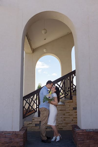 Bryllupsfotograf Olga Romanova (olixrom). Foto fra januar 25 2019