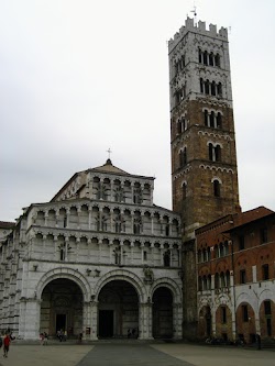 Lucca y Pisa - BAJO EL CIELO DE LA TOSCANA (13)