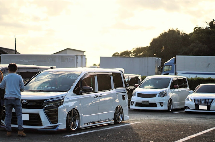 ノアのG.K.J Style.・4"86spec・petanco works・オフ会・引退近し⁉︎に関するカスタム事例の投稿画像9枚目