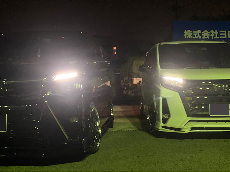 ノアの#クールレーシング大阪・80ヴォクシー・80ノア・KUHL・車写活に関するカスタム事例の投稿画像4枚目
