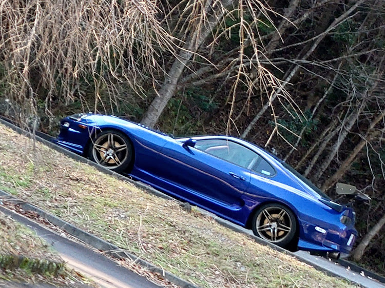 スープラの井川湖断念・ただのドライブ・テストカー？に関するカスタム事例の投稿画像3枚目