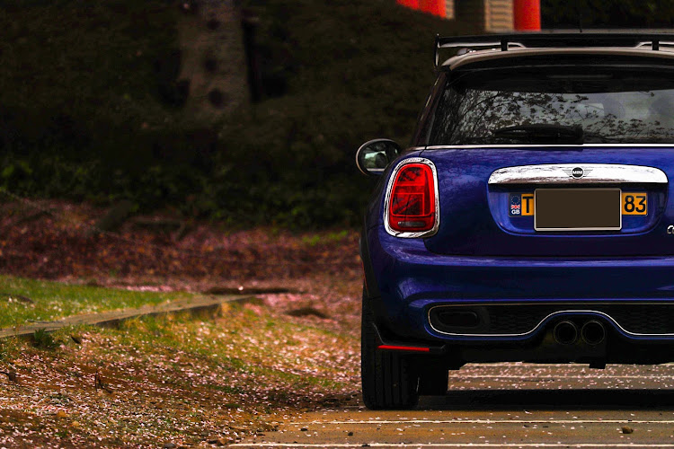 6シリーズ クーペのBMW6シリーズ・MINI クーパーS・桜コラボ🌸に関するカスタム事例の投稿画像4枚目