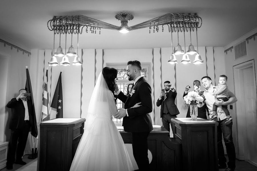 婚礼摄影师Elvi Velpler（elvivelpler）。2017 5月6日的照片