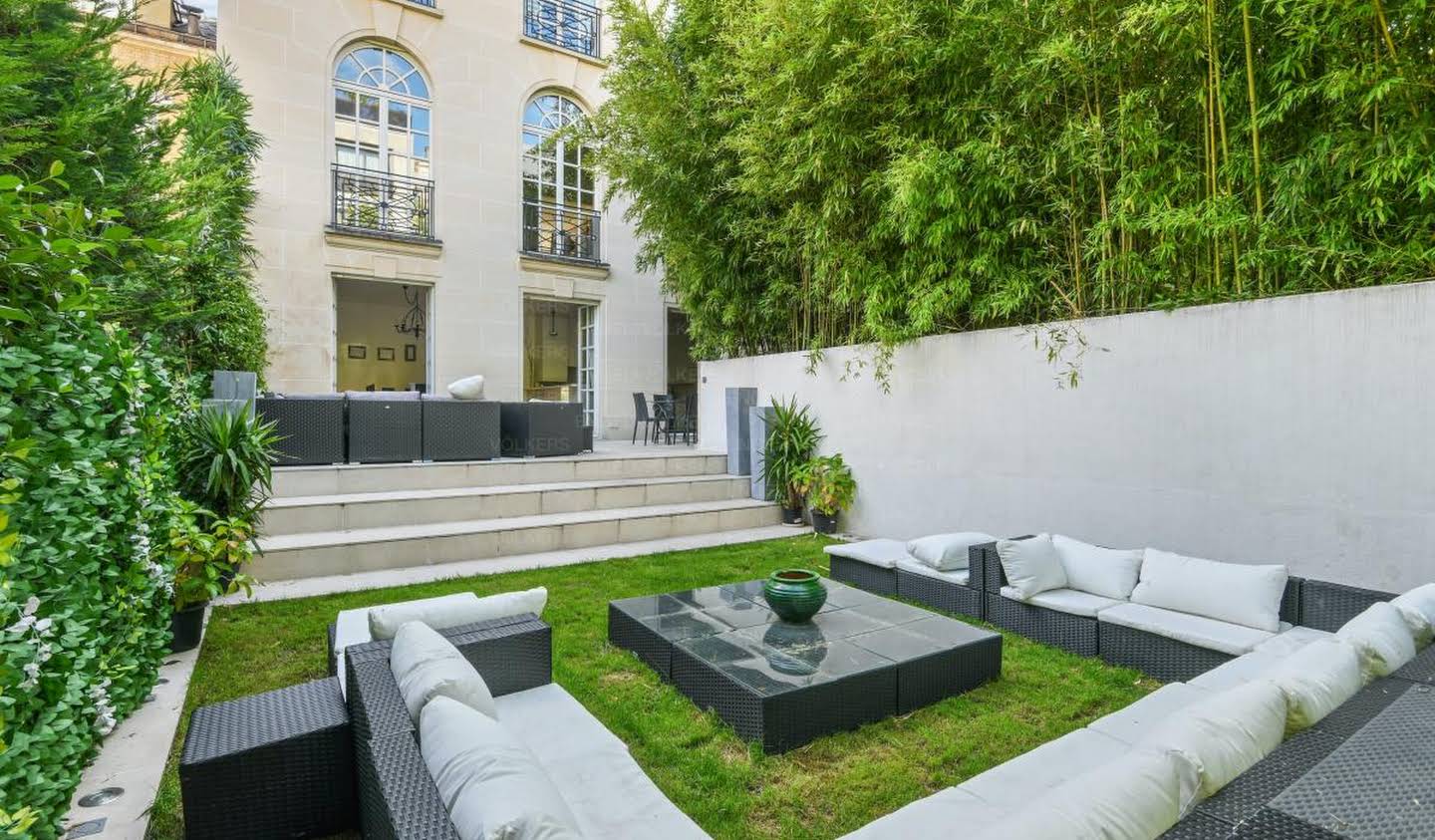 Appartement avec terrasse et piscine Neuilly-sur-Seine