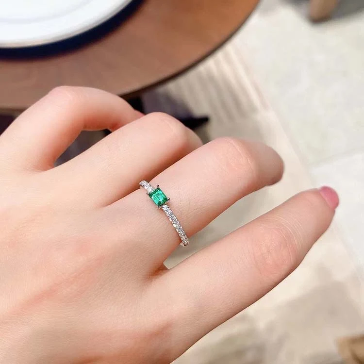 Damesring van S925 sterling zilver, vierkant, 20 punten. Een elegante en tijdloze ring voor vrouwen, voor een vleugje verfijning en stijl