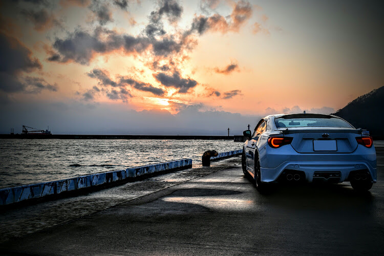 86の青森スゲー・陸奥湾・浅虫・夕焼けコラボ・一眼レフに関するカスタム事例の投稿画像1枚目