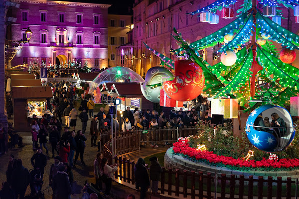 Natale a colori di Maurizio Marcaccio