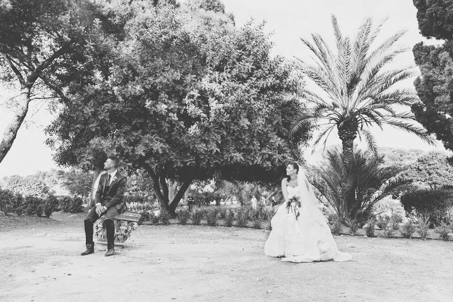 Fotógrafo de casamento Salvatore Massari (artivisive). Foto de 4 de abril 2015