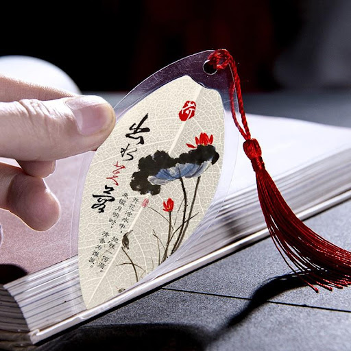 Title 4, Classic Leaves Set Bookmarks and Plastic Seal, ...
