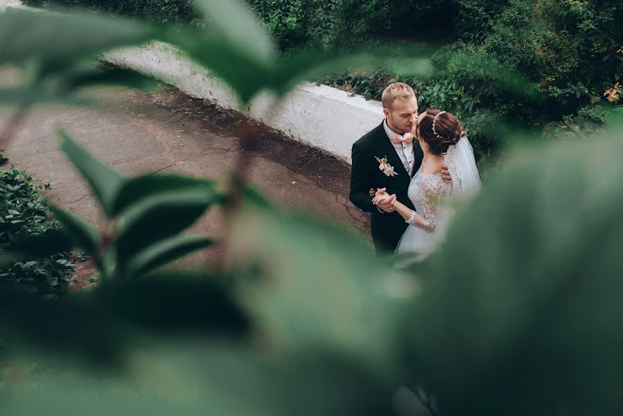 Fotografo di matrimoni Dmitro Lisyuk (dimontito). Foto del 1 dicembre 2016