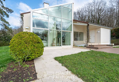 House with pool and terrace 4