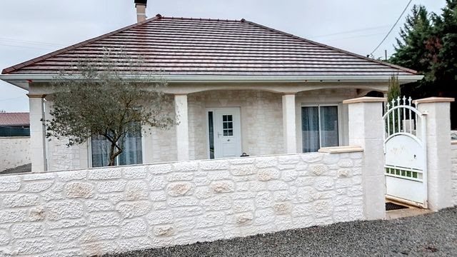 Vente maison 4 pièces 103 m² à Domérat (03410), 193 000 €