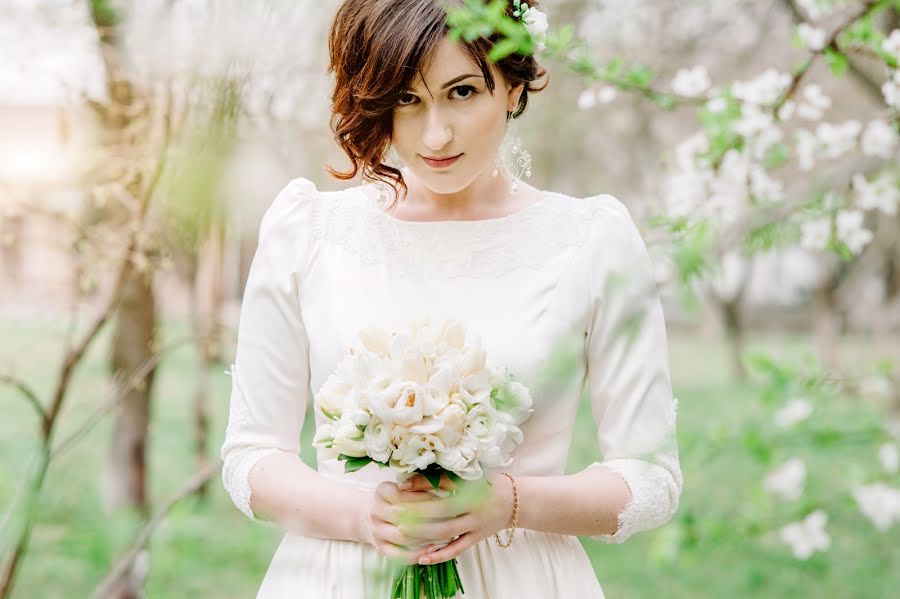 Wedding photographer Anastasiya Rusanova (ovchinnikovafoto). Photo of 21 May 2015