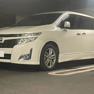 エルグランド TE52