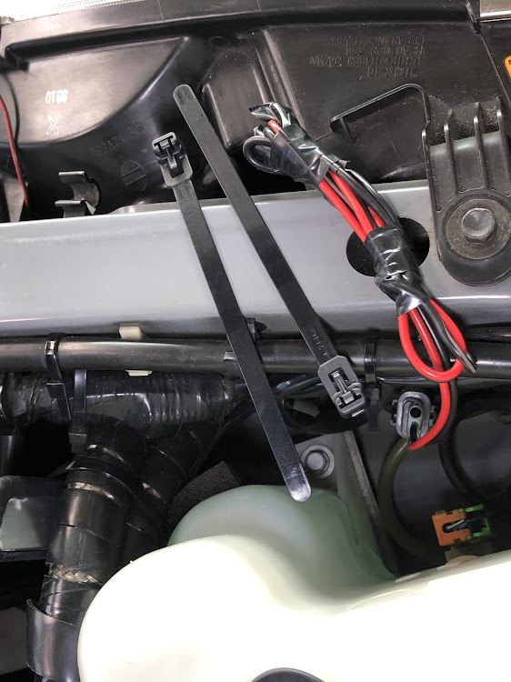 スカイライン GT-RのDIY・スカイライン・スカイラインGTR BCNR33・LEDテープに関するカスタム事例の投稿画像12枚目