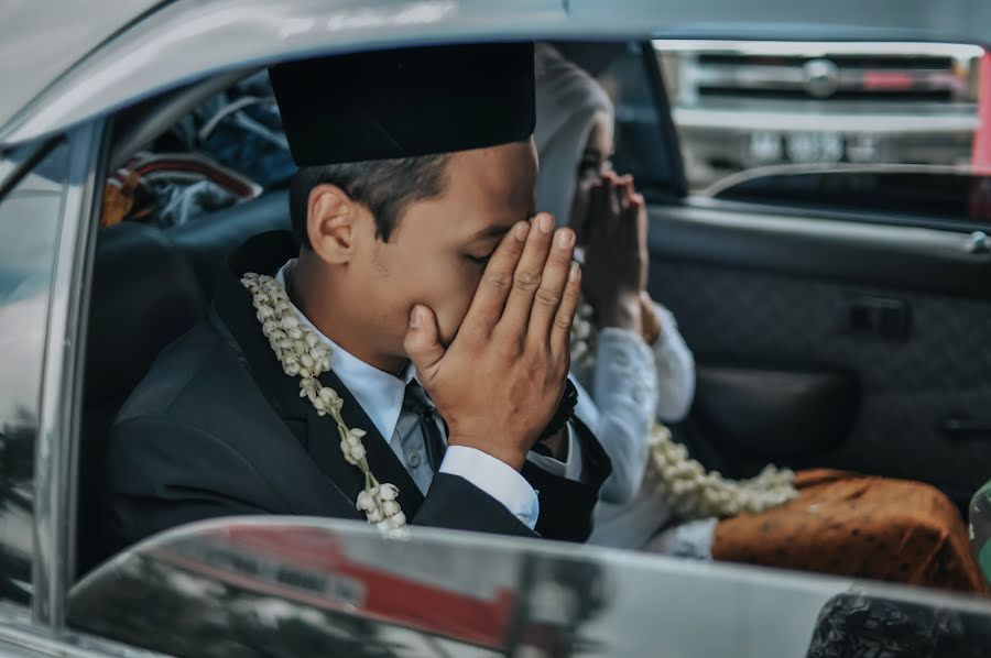 Wedding photographer Zaenal Arifin (arryagalery). Photo of 14 May 2019