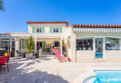 House with pool and terrace 1