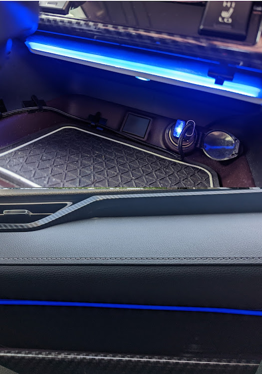RAV4のコムテックレーダー探知機に関するカスタム事例の投稿画像5枚目