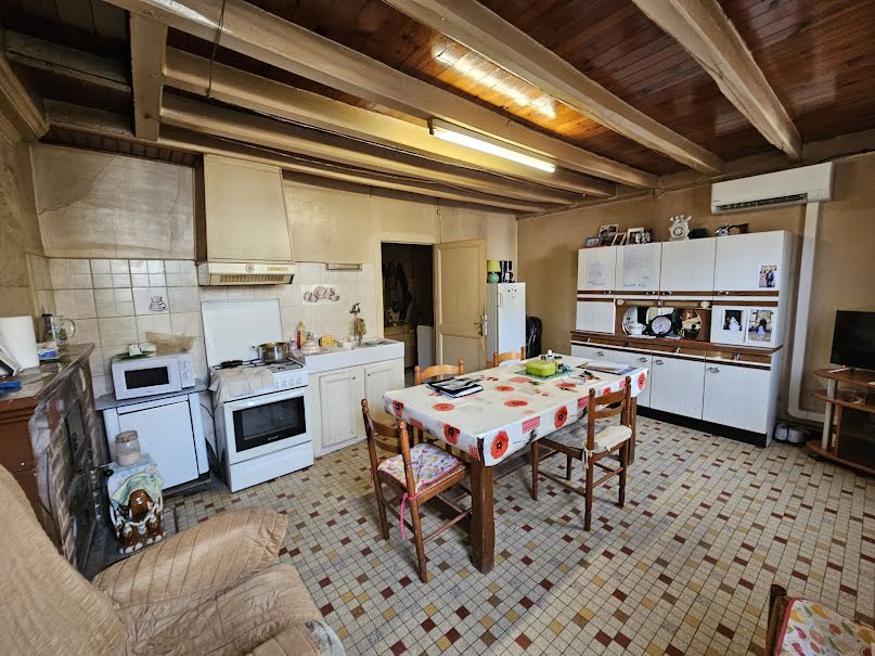 Vente maison 3 pièces 80 m² à Arçais (79210), 85 000 €