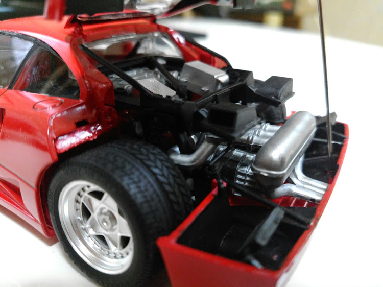 ﾟ†淳†｡…ﾟ∫｡ＡＴＳＵＳＨＩ。∫°…ＡＬさんが投稿した初めて作った・プラモデル・フェラーリ・フェラーリ F40に関するカスタム事例の投稿画像13枚目