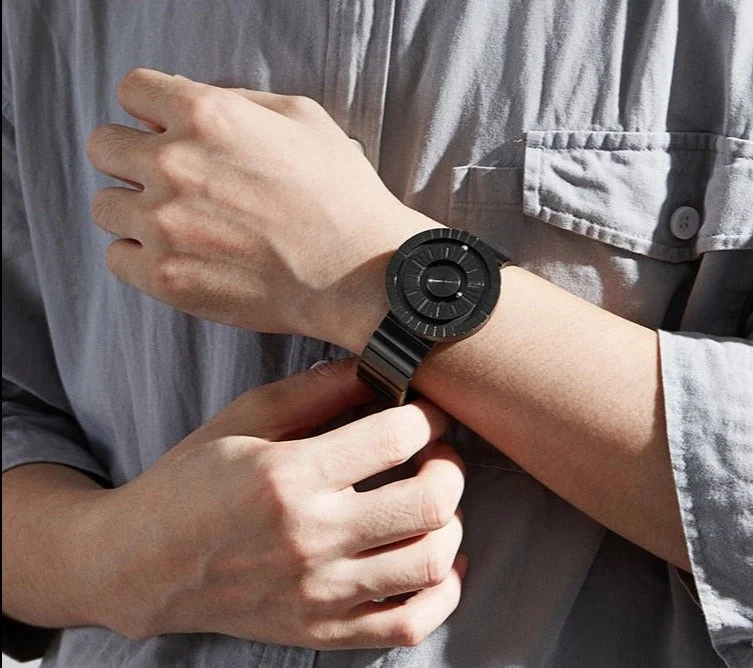 Montre Sport Homme Créative avec Bracelet en Acier Inoxydable et Perles Magnétiques – Confort et Style, Idéale pour les Activités.