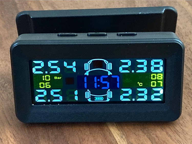 エルグランドのTPMSタイヤ空気圧モニター・TPMS・ドライブに関するカスタム事例の投稿画像3枚目