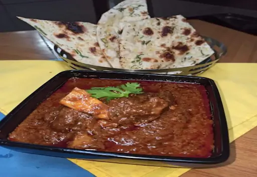 Mutton Bhuna + Garlic Naan